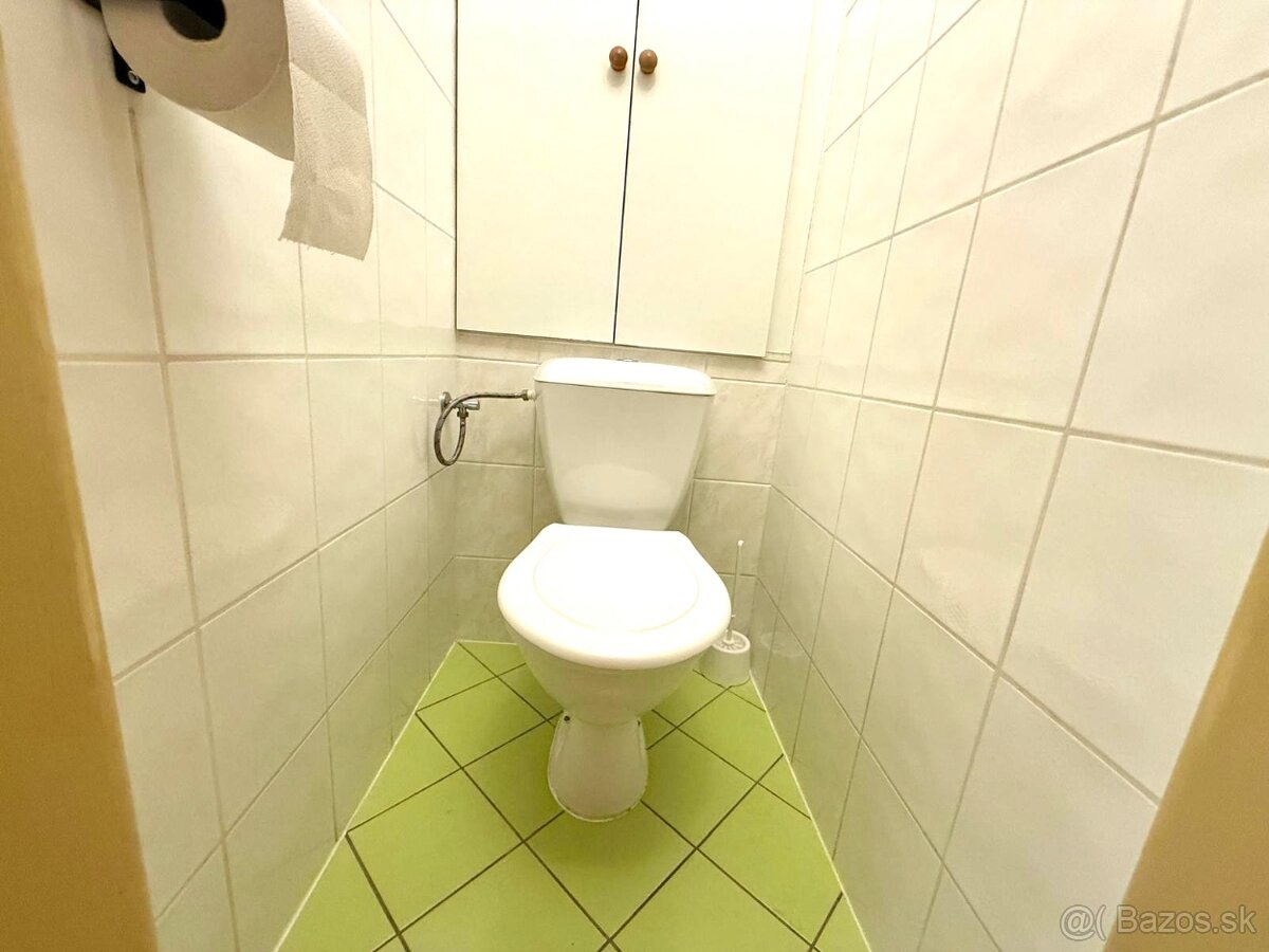 PRENÁJOM: VEĽKÝ 2-IZBOVÝ BYT S DVOMI BALKÓNMI - 8