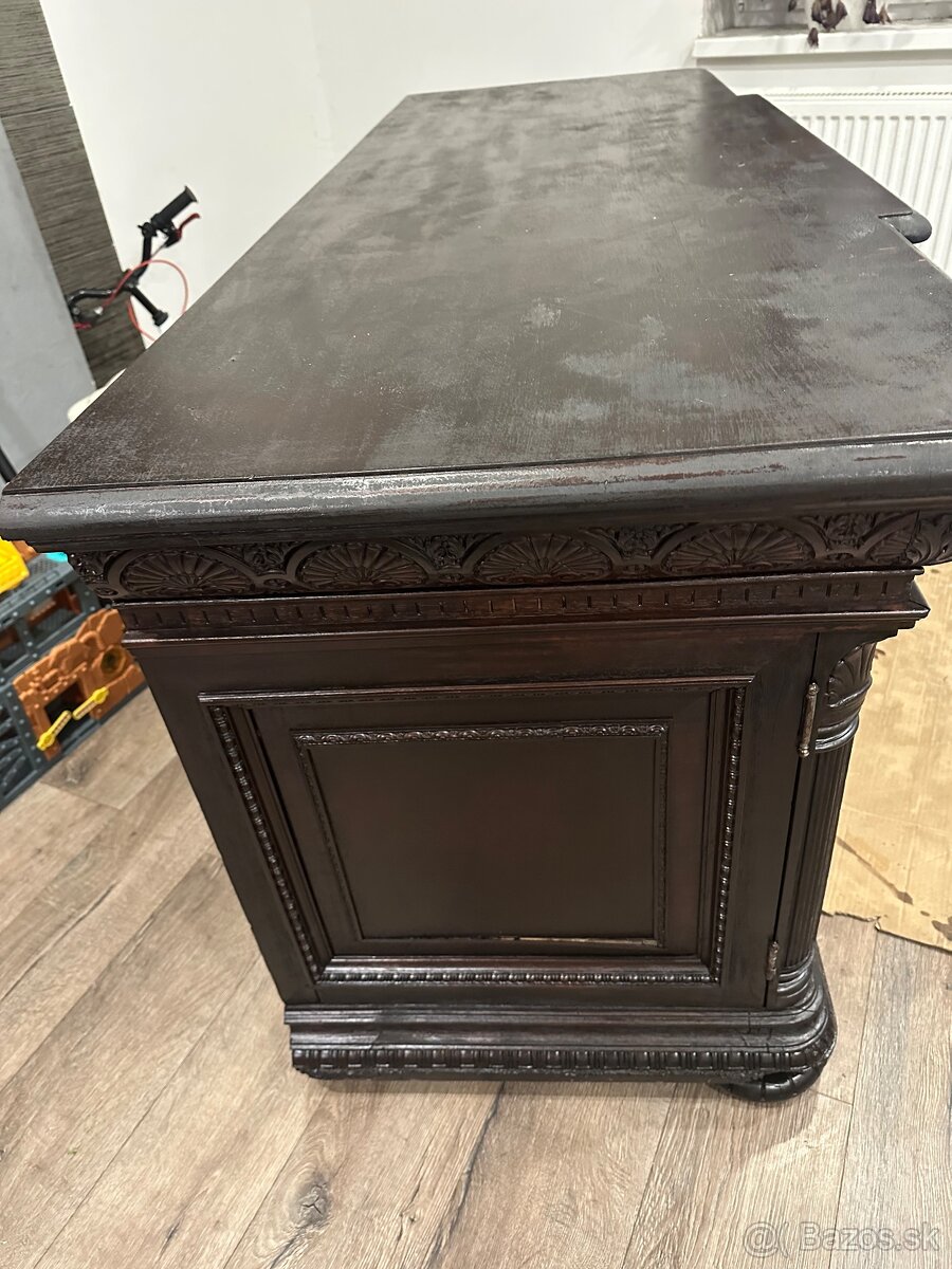 Starožitná komoda - 8