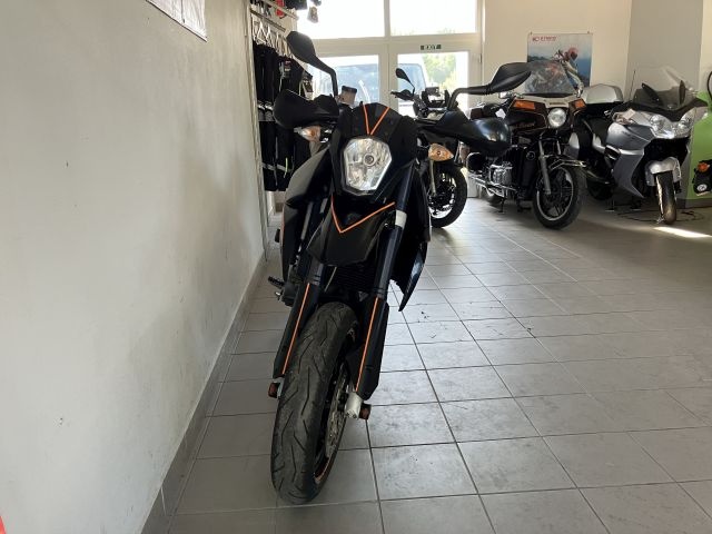 KTM 990 SM - 8