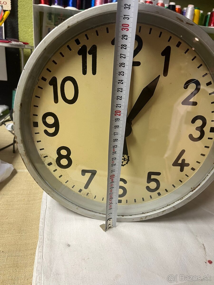 Industriálne hodiny - 8