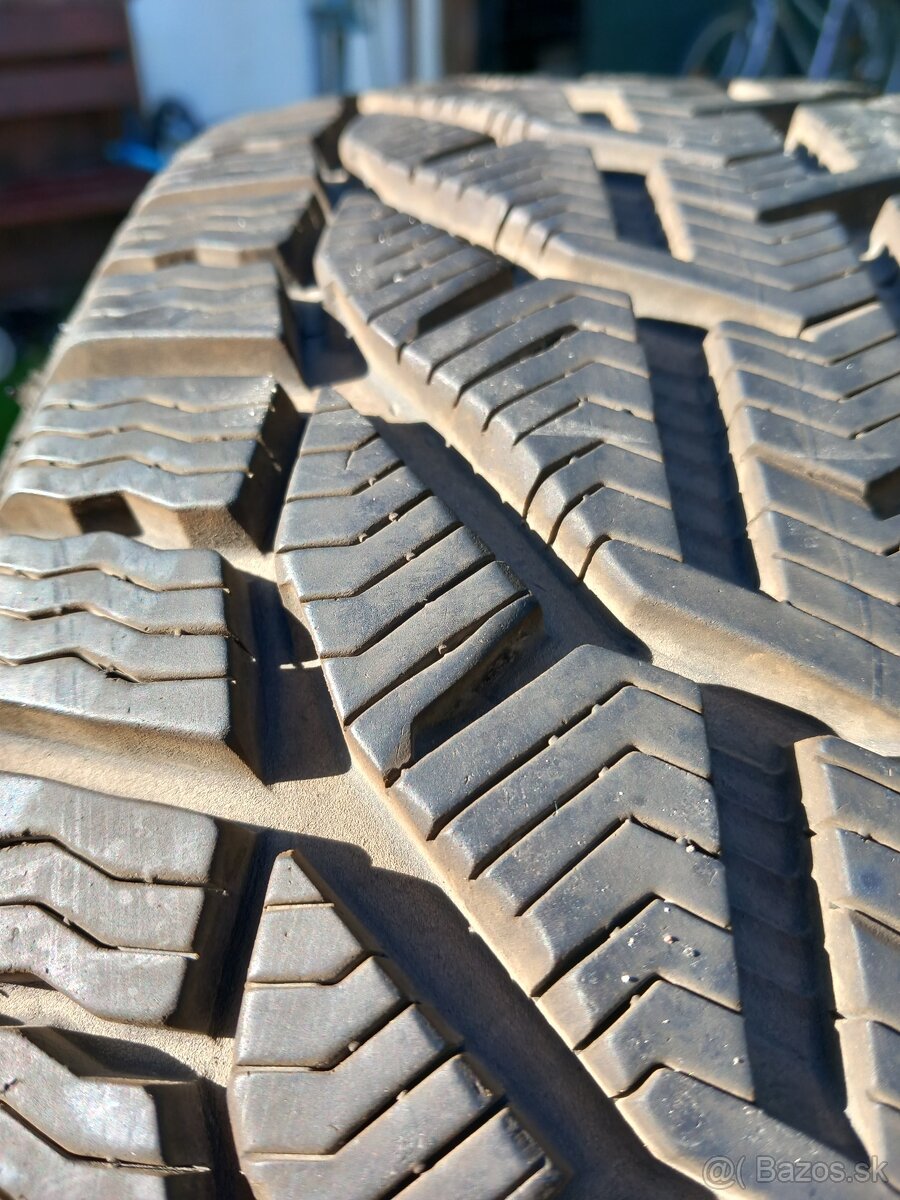 225/45 r17 zimne pneumatiky - 8