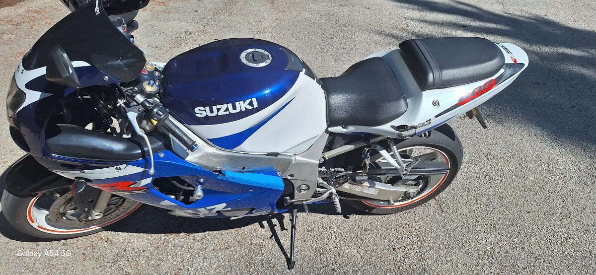 Suzuki gsxr600k2 - 8