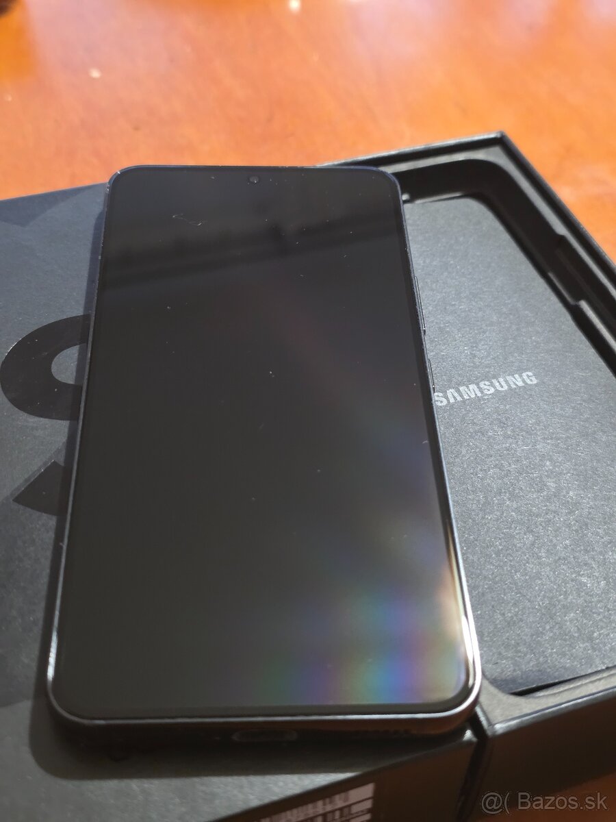 Samsung Galaxy S22 128/8GB, Phantom Black - 8