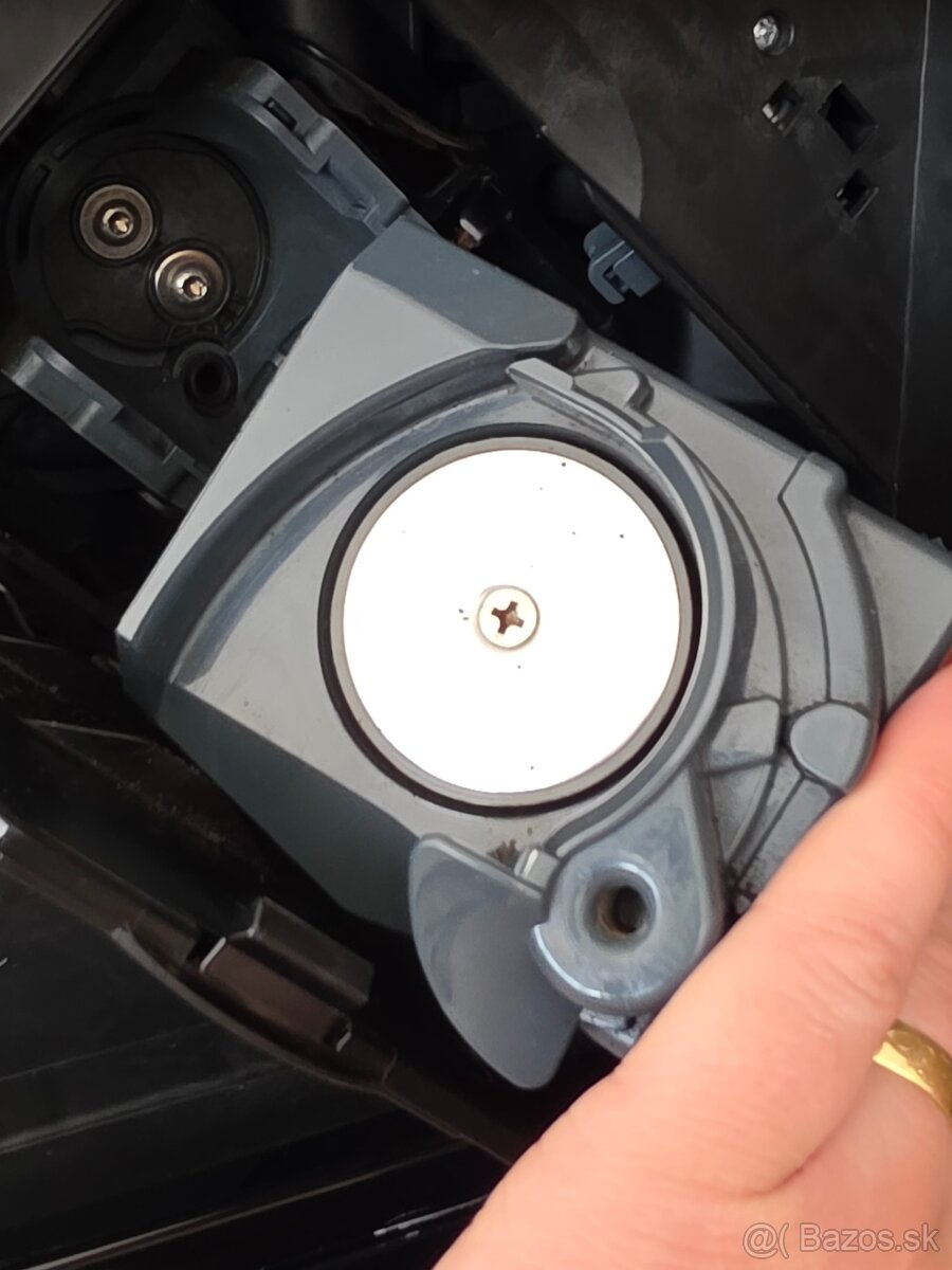 DELONGHI ECAM 46.860 B Kavovar - 8