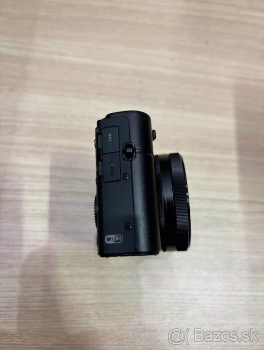 Sony Cyber-Shot DSC-RX100 Mark III - 8