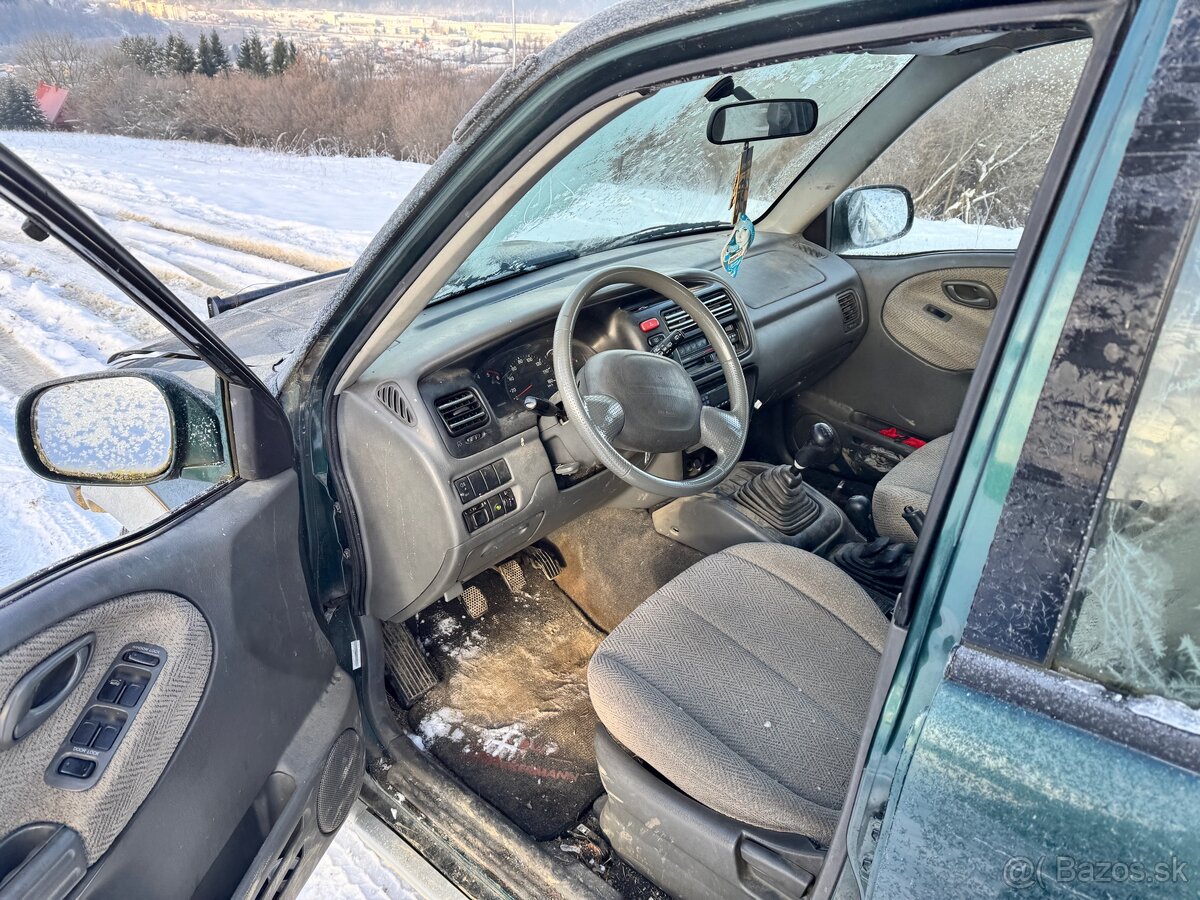 Suzuki grand vitara 2.0td 64 kW - 8