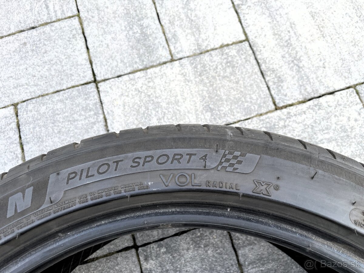 255/40 R19 Michelin letne - 8