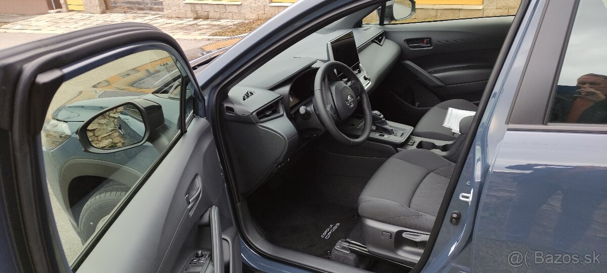 Toyota Corolla cross 1,8 benzín hybrid 2026 - 8