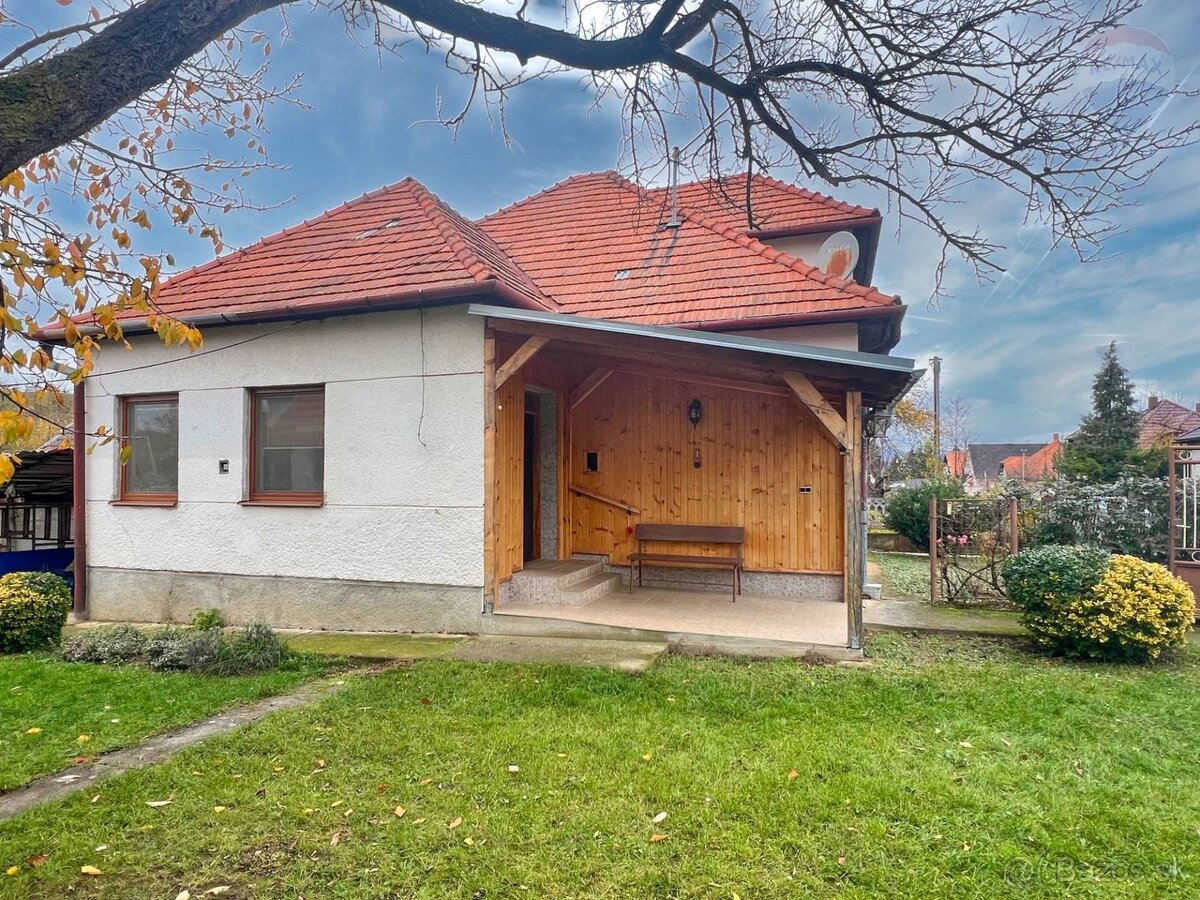 Na predaj rodinný dom v obci Veľké Uherce - 8