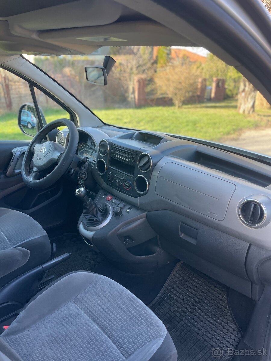 CITROEN BERLINGO MULTISPACE 1,6 DISEEL NOVÁ STK EK - 8