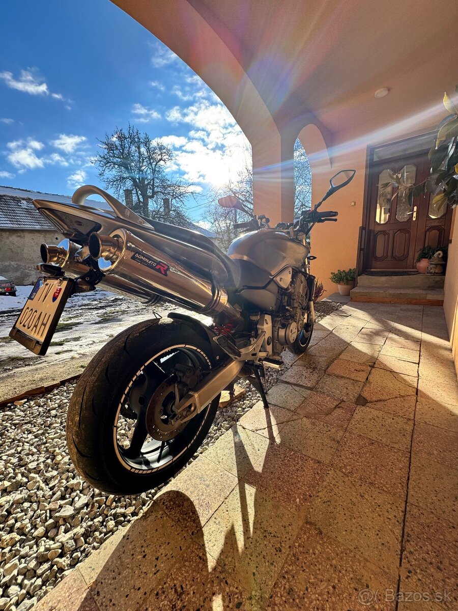 HONDA HORNET CB900F - 8