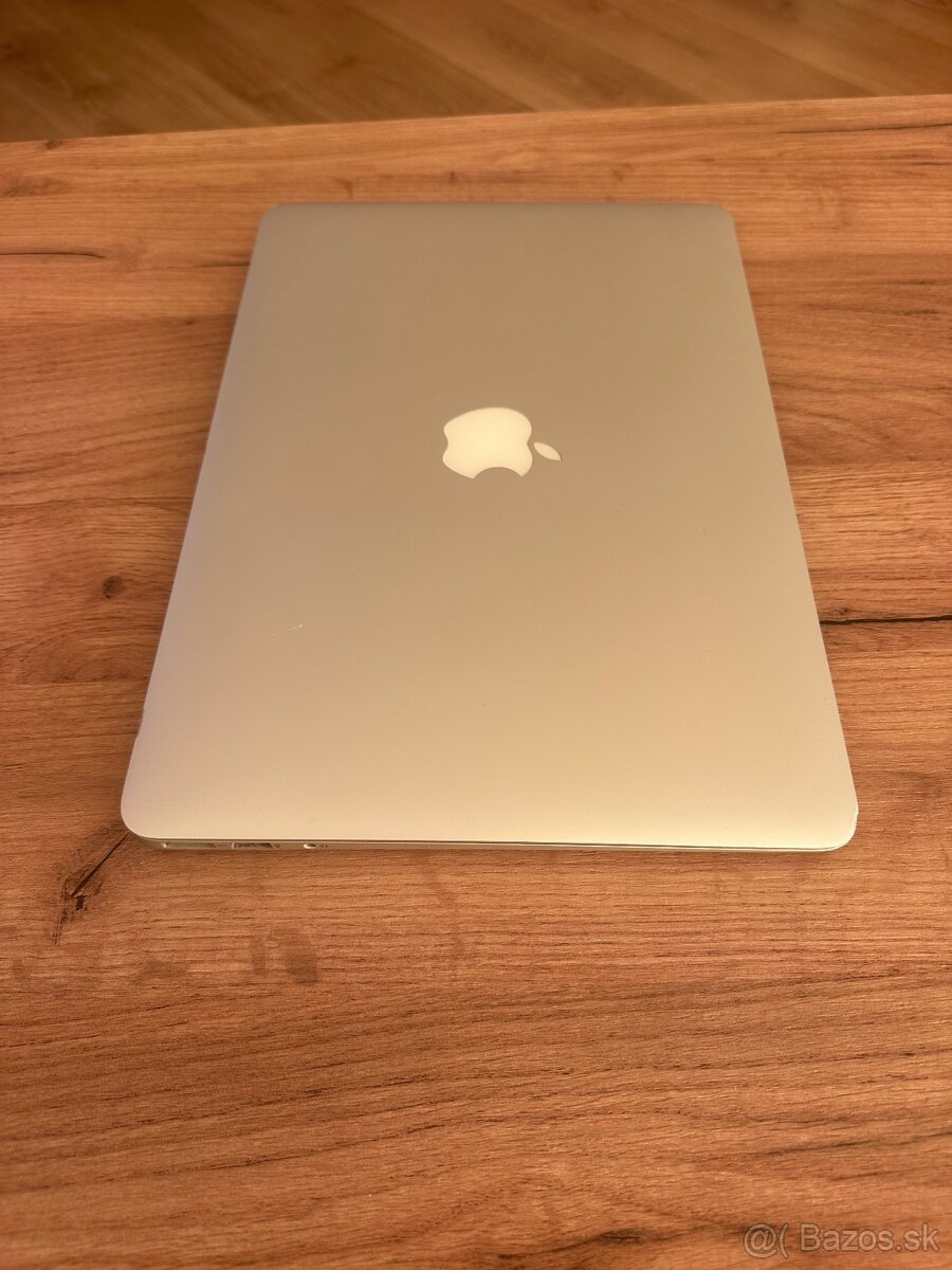 Apple MacBook Air - 8