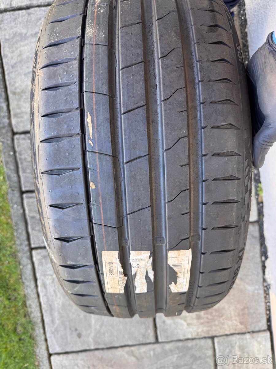 235/35 r19 - 8