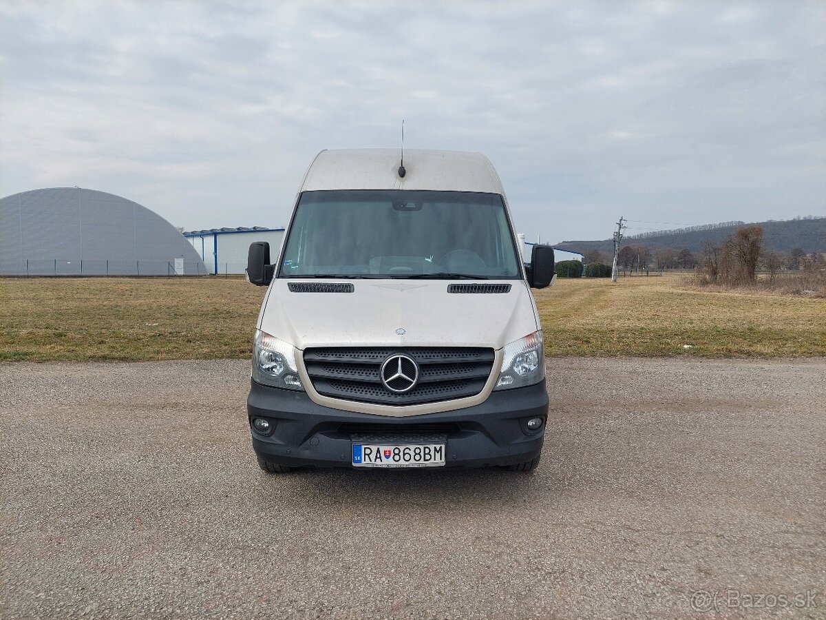 Mercedes-Benz Sprinter 319 Bluetec 3.0V6 140kW odpočet DPH - 8