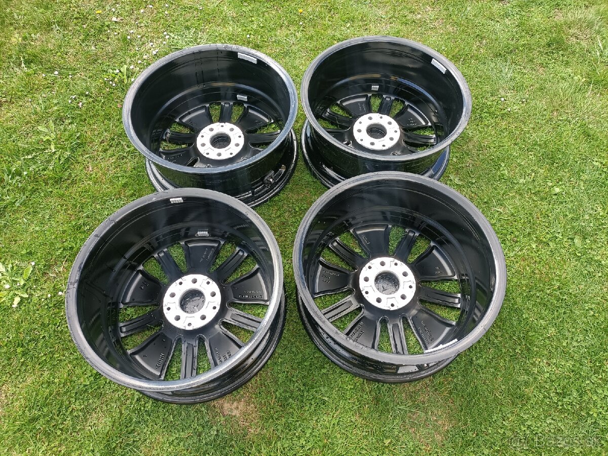 Original R18 Mercedes - 8