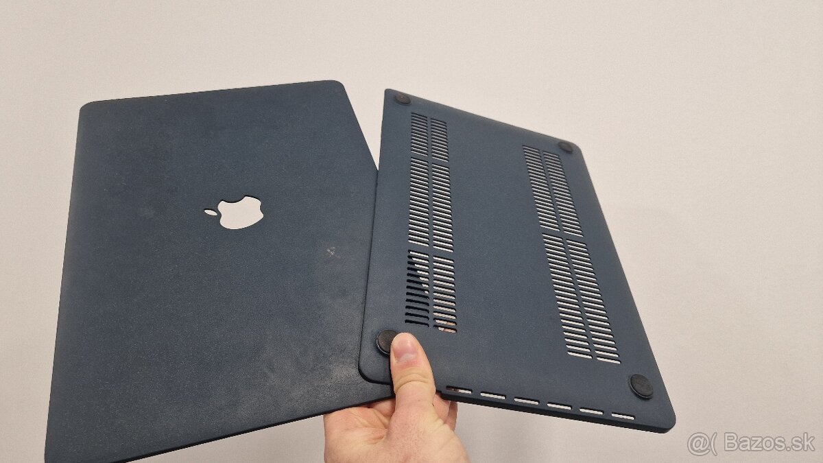 Predám MacBook Pro 13" M1 2020 8GB/256GB touchbar - 8