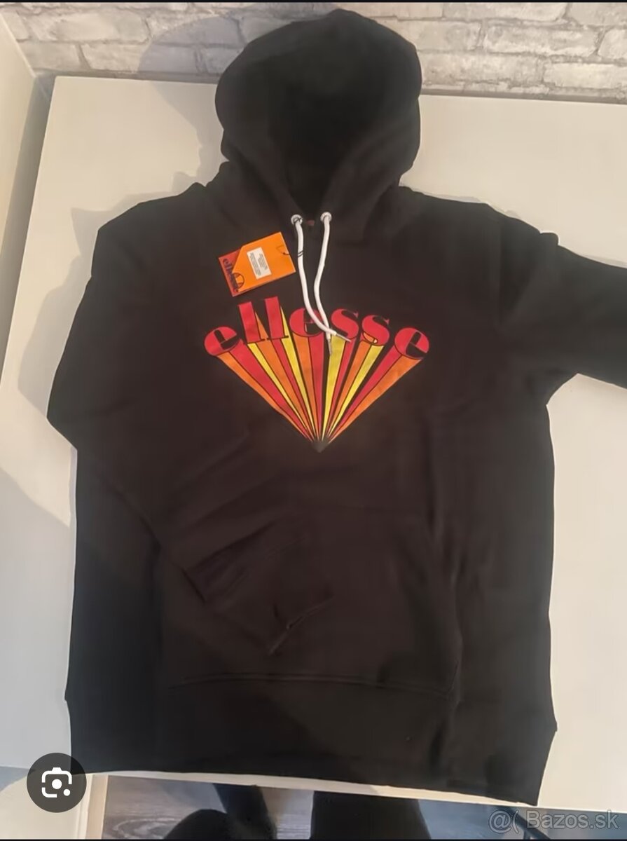 Mikiny a čiapky Ellesse - 8
