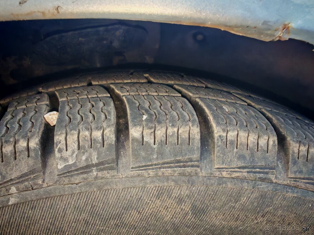 Volkswagen golf 5 - 8