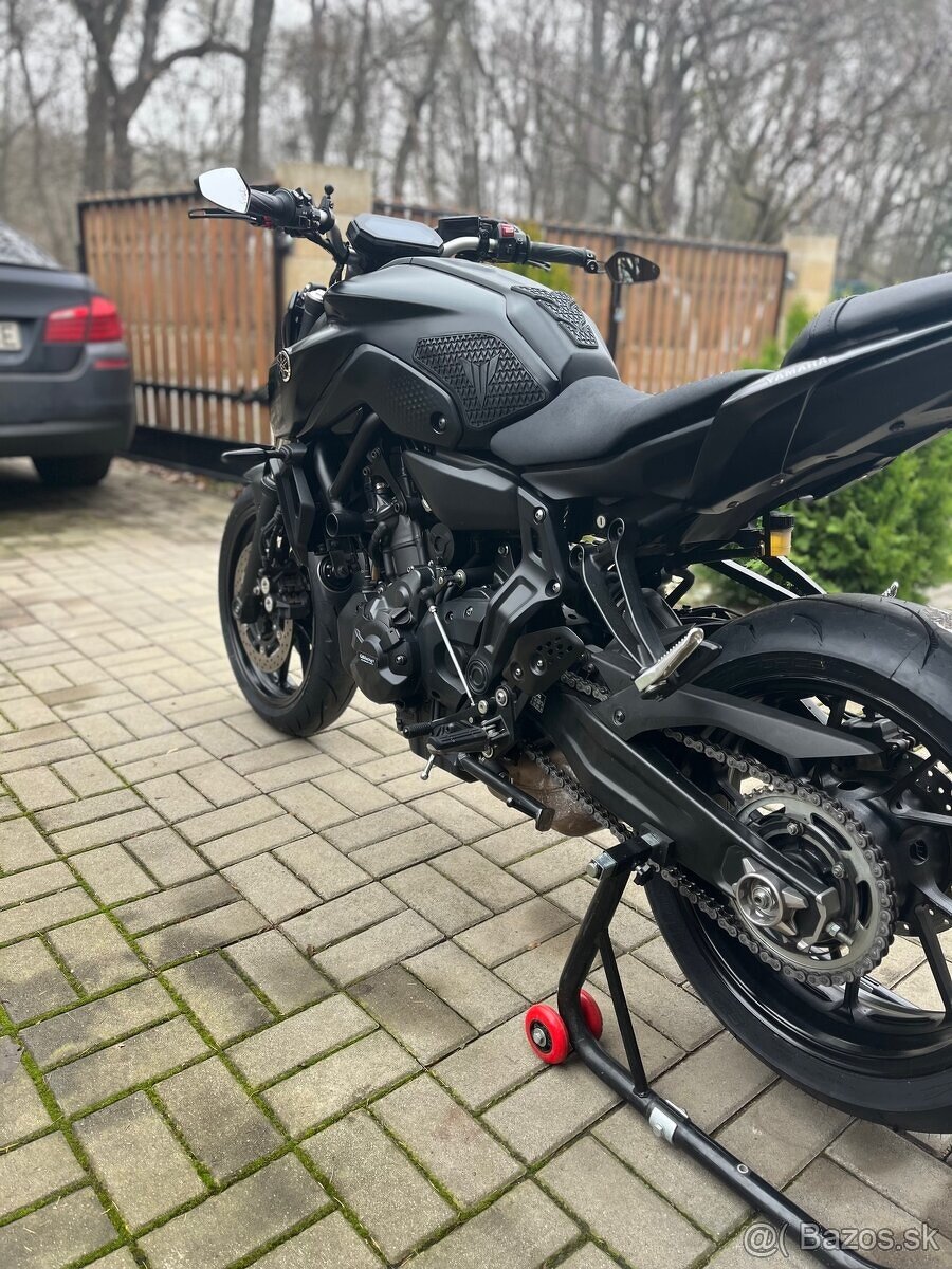 Yamaha MT-07 (2022) | A2 – 35 kW - 8