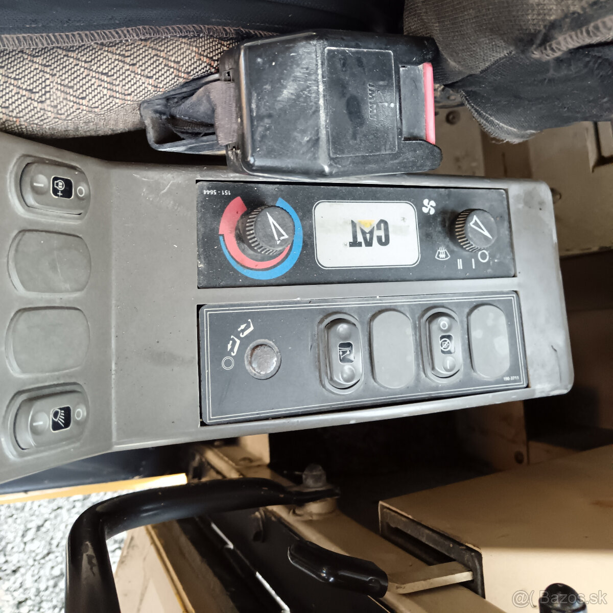 Pásový Bagr CAT 307 B - 8