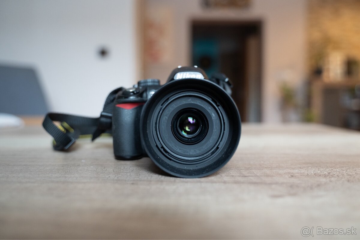 Nikon D3100 + AF-S 35mm f/1.8 G - 8
