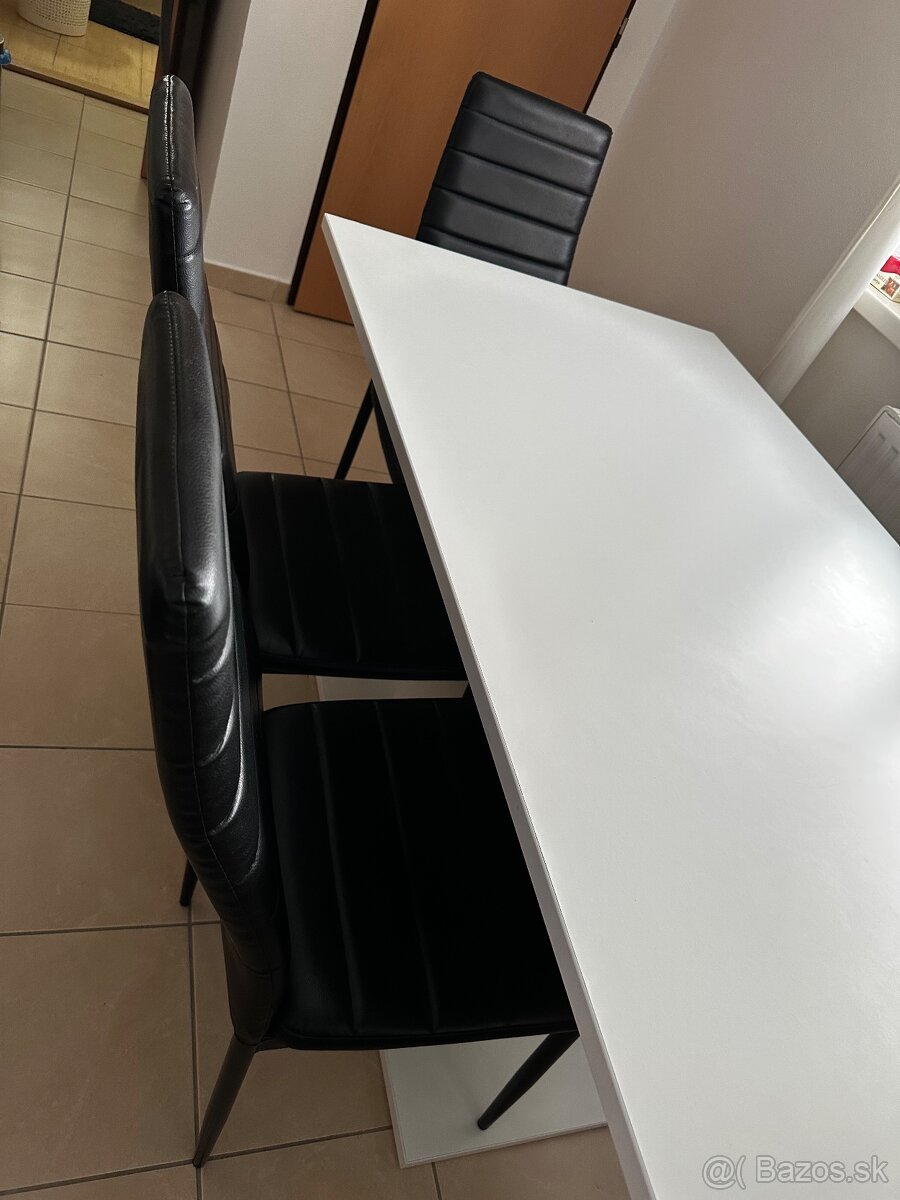 Jedálenský stôl - 8