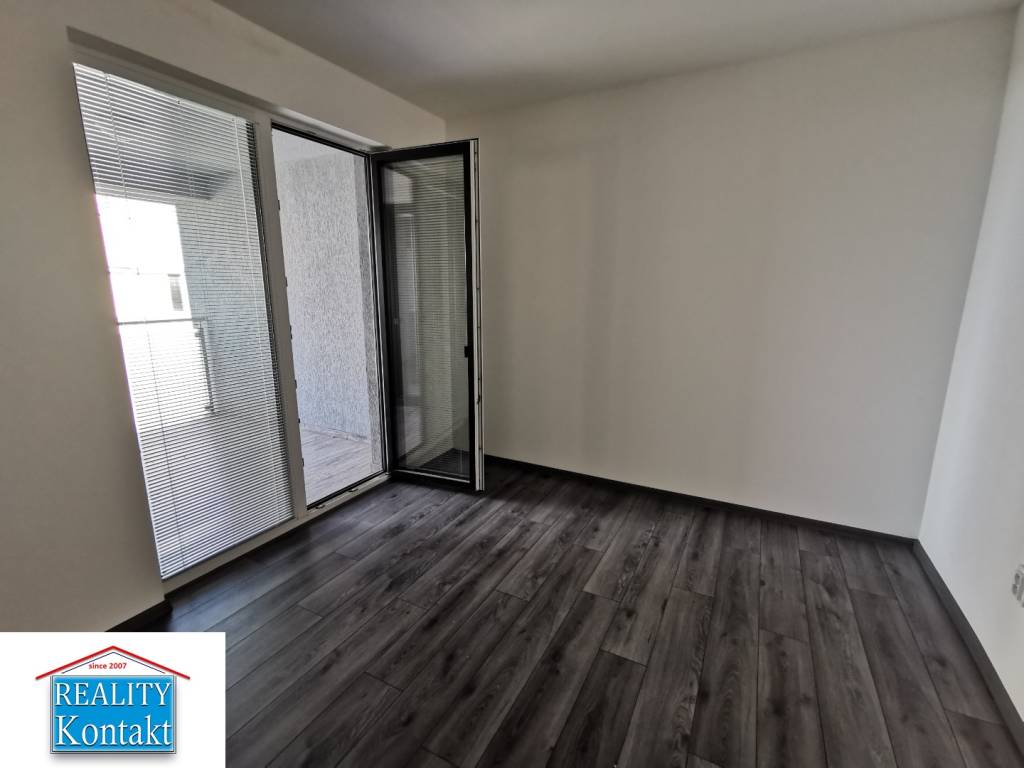 Na prenájom 2-izbový byt - Nové Zámky - 8