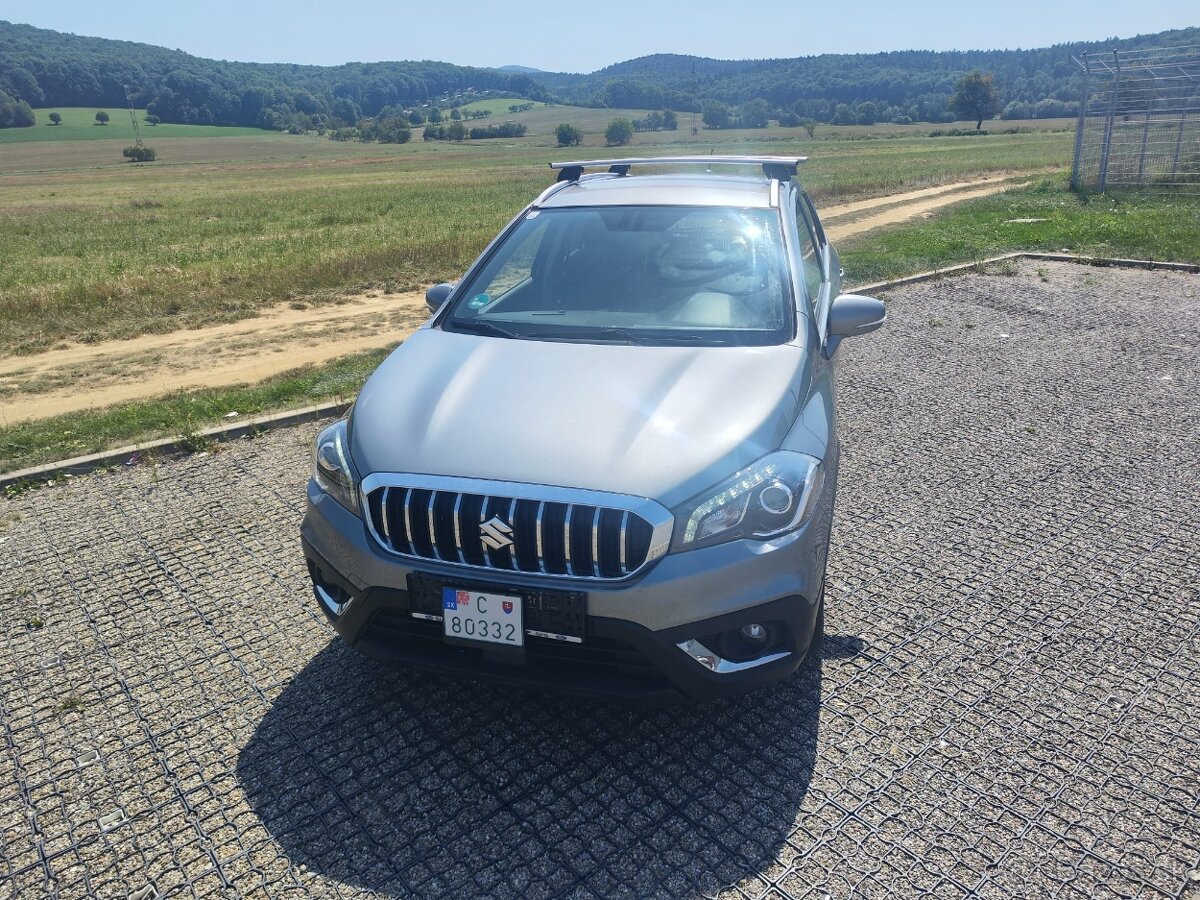 Suzuki SX4 S-CROSS 1,6 diesel 4x4 rok 2017 - 8