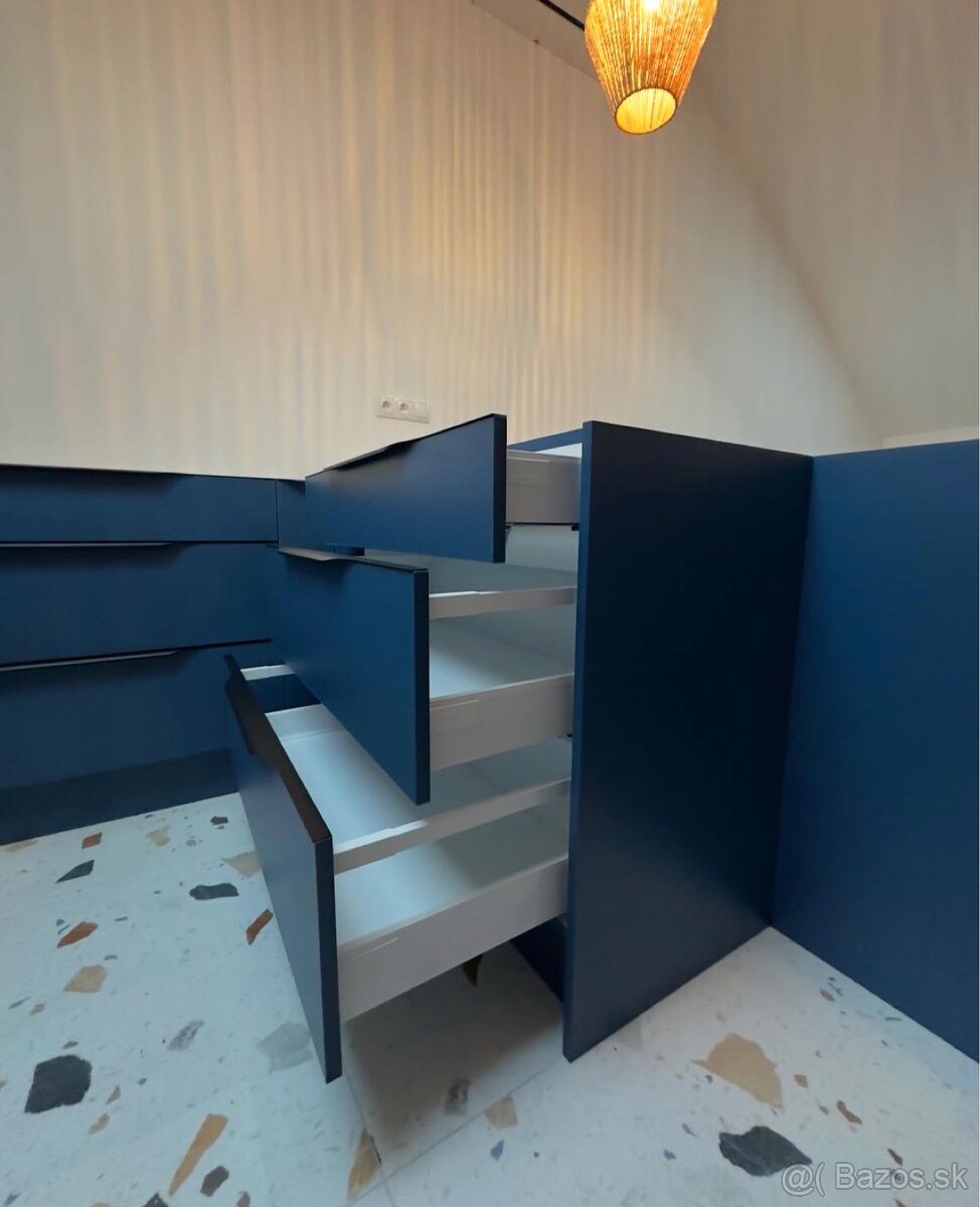 Nábytok na mieru - 8