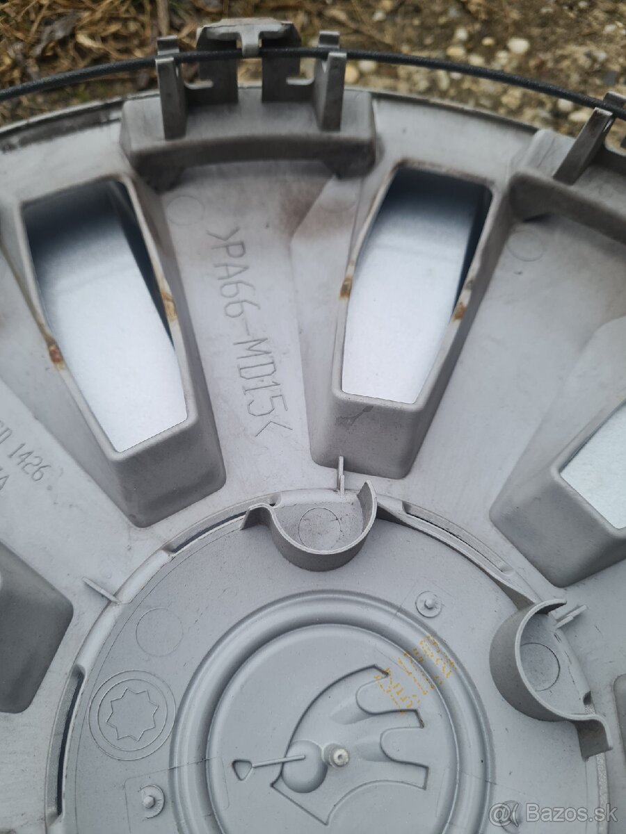 Puklice skoda r 15 - 8