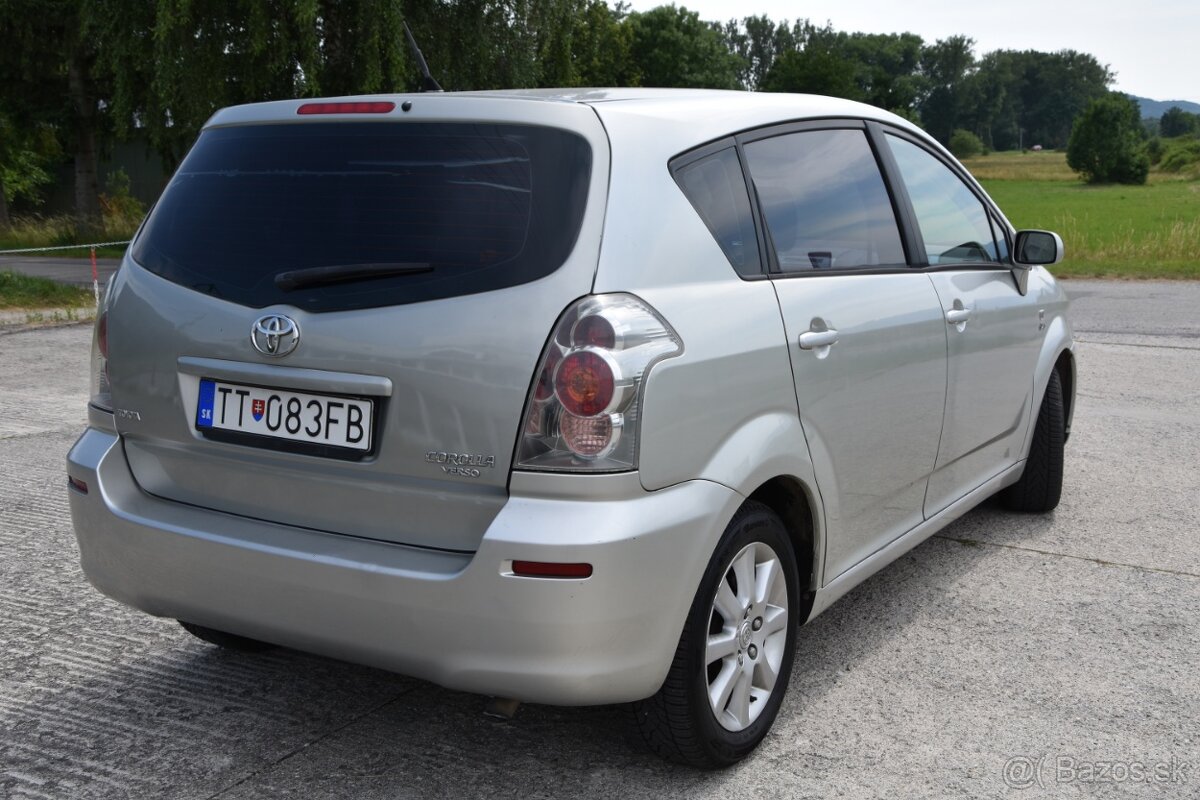 Toyota Corolla Verso 2.0 D-4D Base - 8