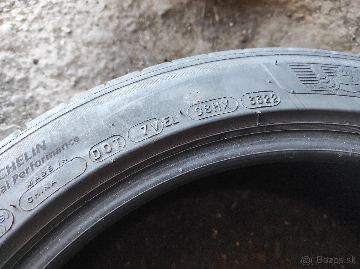 Letne pneu 235/45 R18 Michelin Tesla model 3 - 8