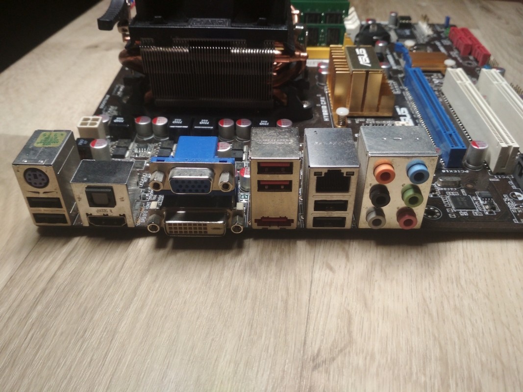 Retro PC / Náhradný počítač - 8