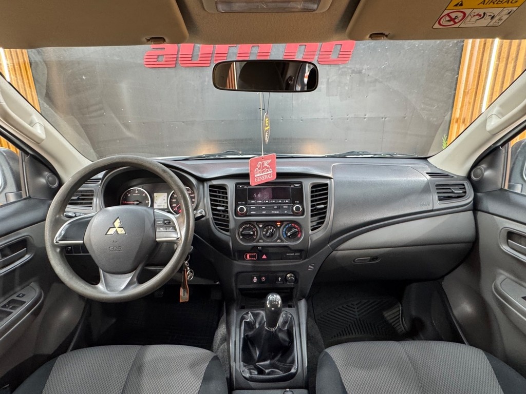 Mitsubishi L200 2.4 DI-D Double Cab - 8