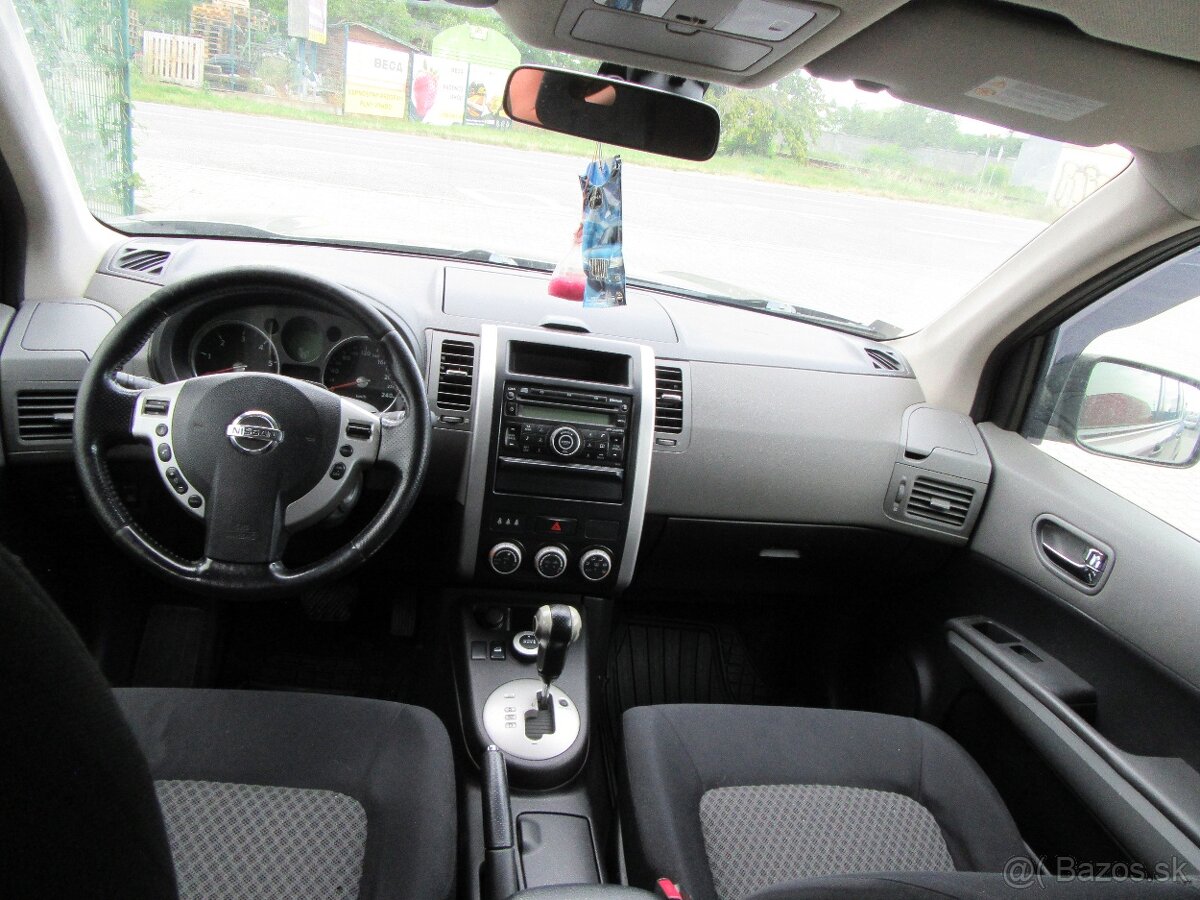 Nissan X-Trail - 8