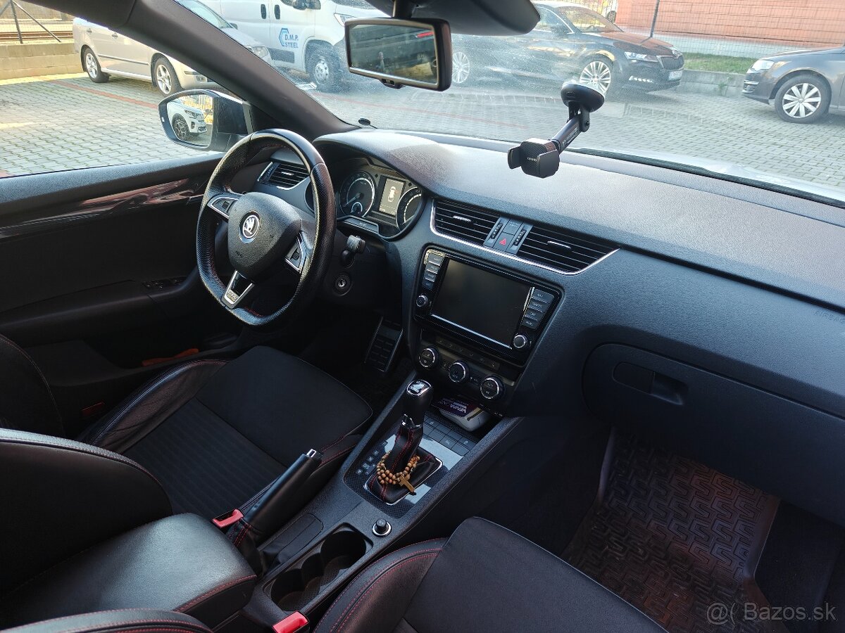 ŠKODA OCTAVIA RS COMBI DSG TDI - 8