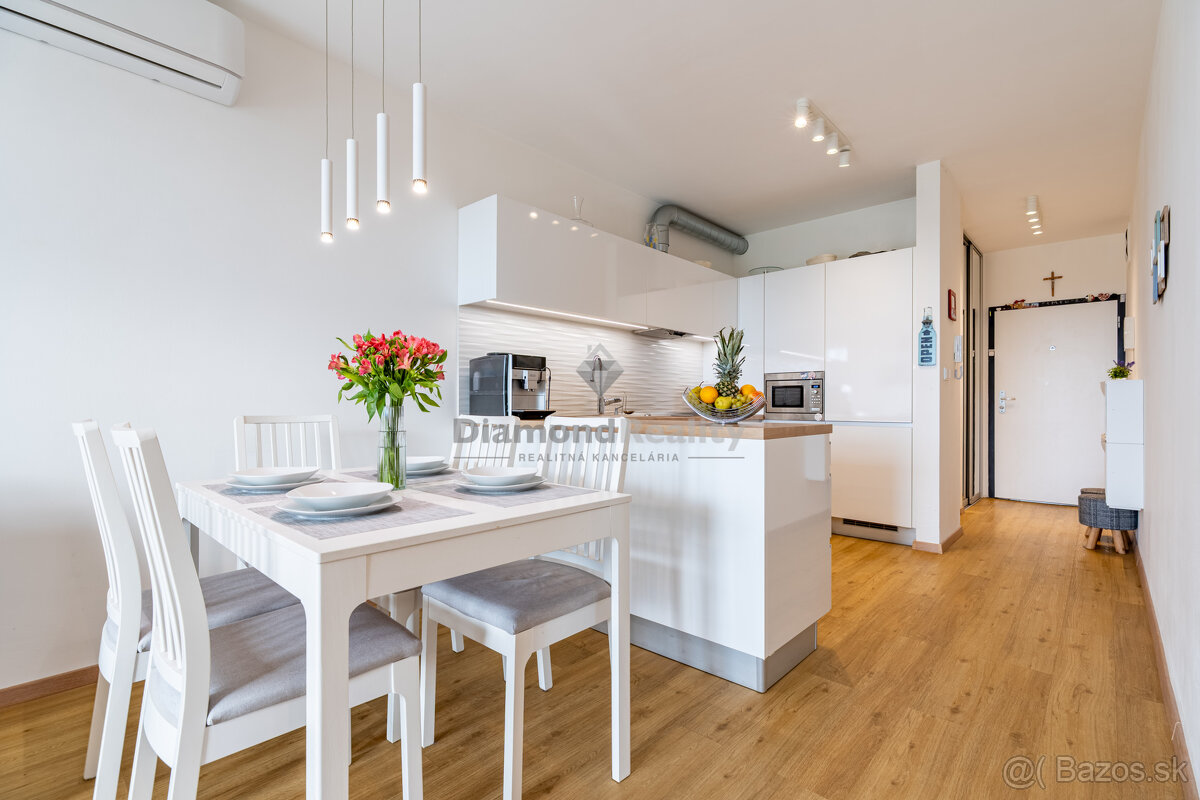 NA PREDAJ MODERNÝ 3-IZBOVÝ BYT S KRÁSNYM VÝHĽADOM | ZELENA S - 8