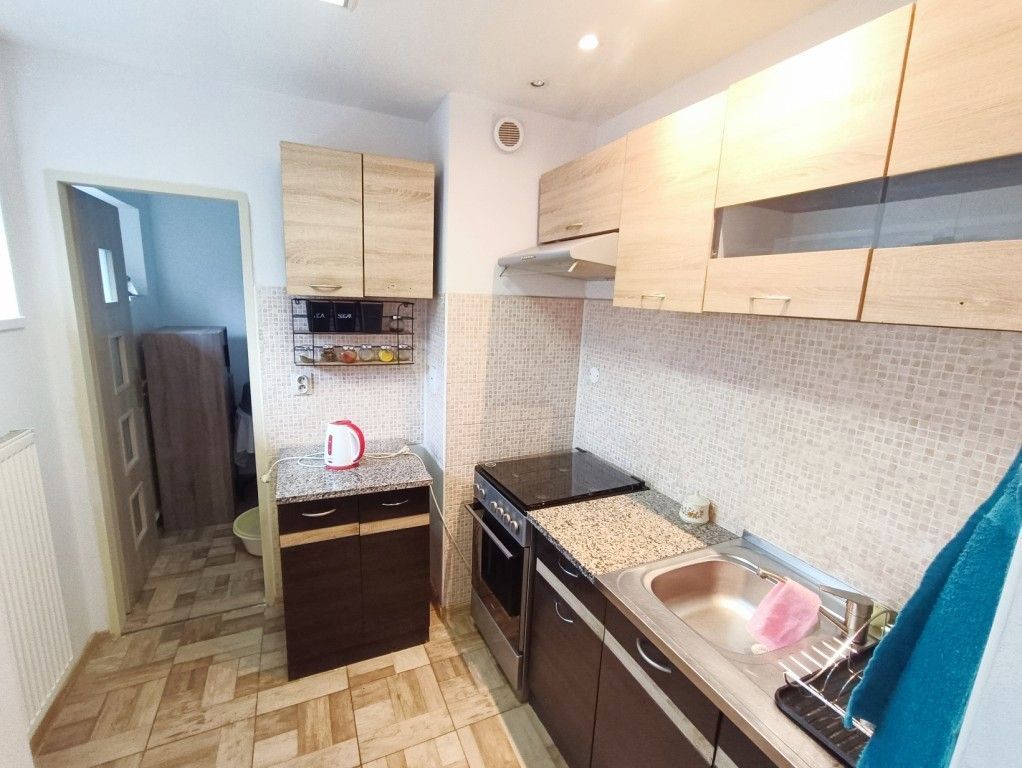 Na predaj priestranný 1 izbový byt s vlastným kúrením - blíz - 8