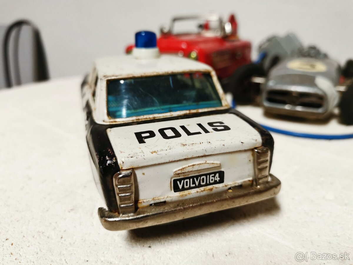Plechové autíčko Volvo Policia - 8