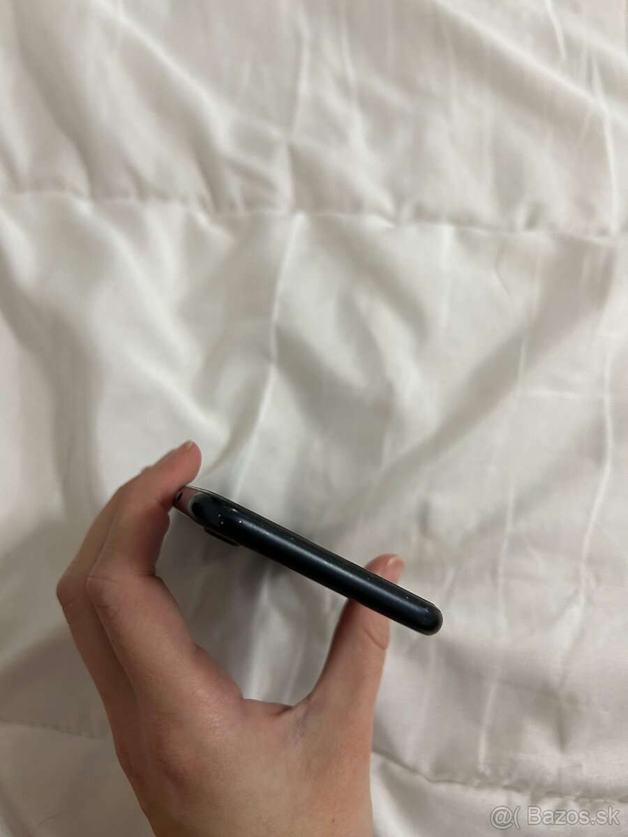 iPhone SE 128GB 2022 (3.generácia) - 8