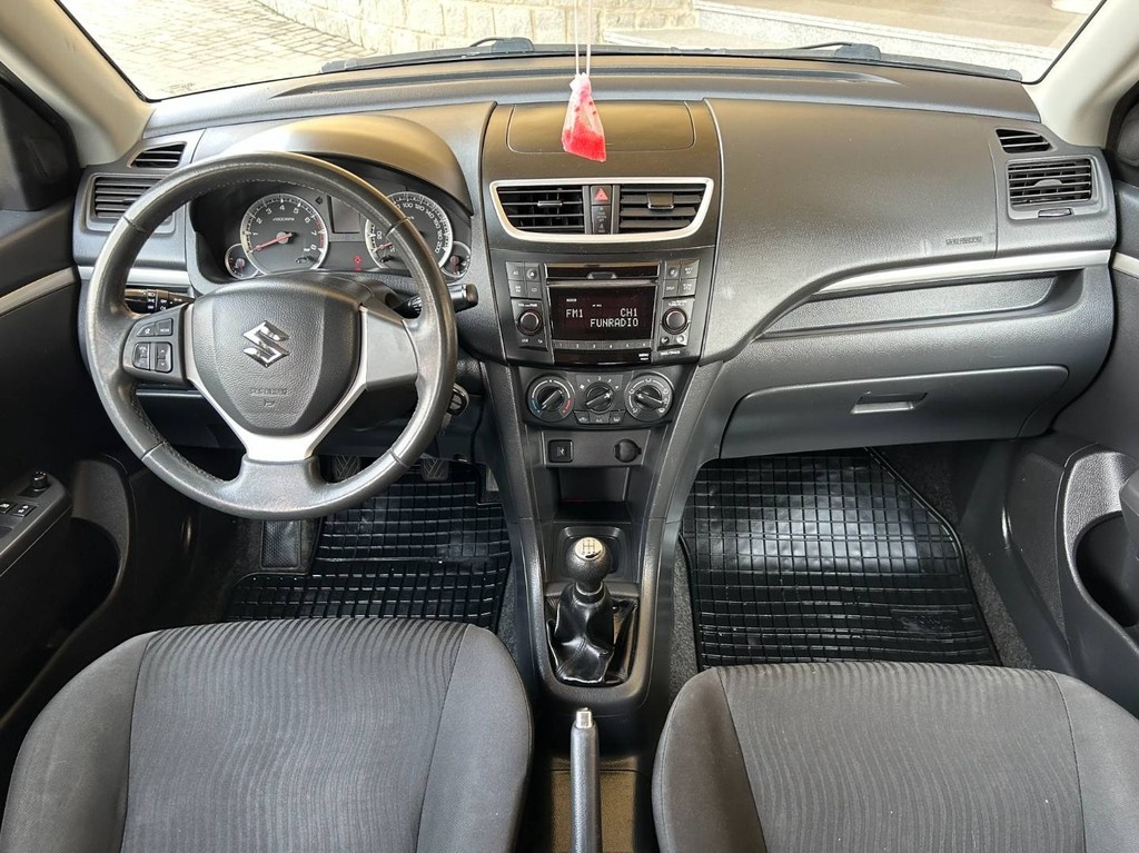 Suzuki Swift GLX 5/2012 162tis.km Kúpené v SR - 8