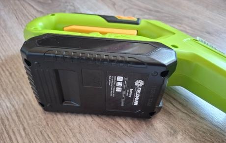 Aku záhradná kosačka strunová Fieldmann FZS 1005-A - 8