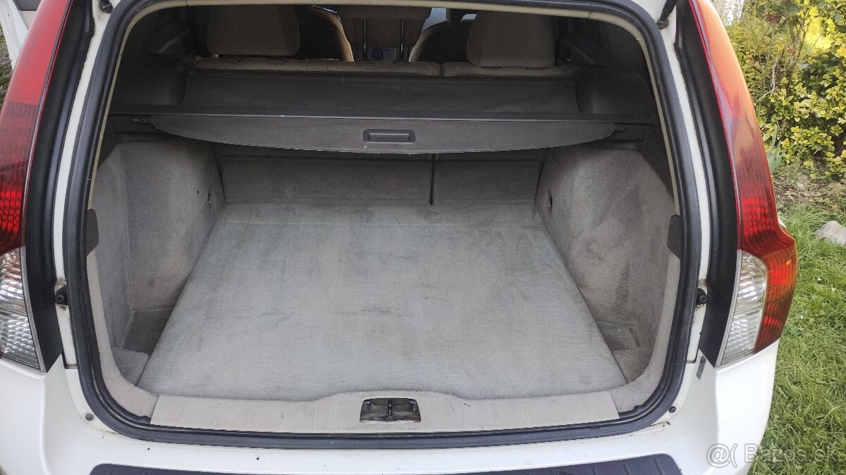 Predám Volvo V50 1,6 Tdi - 8