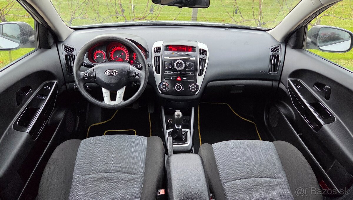 Kia Ceed 1.4 16V 66KW/90PS R.V.03/2012 - 8