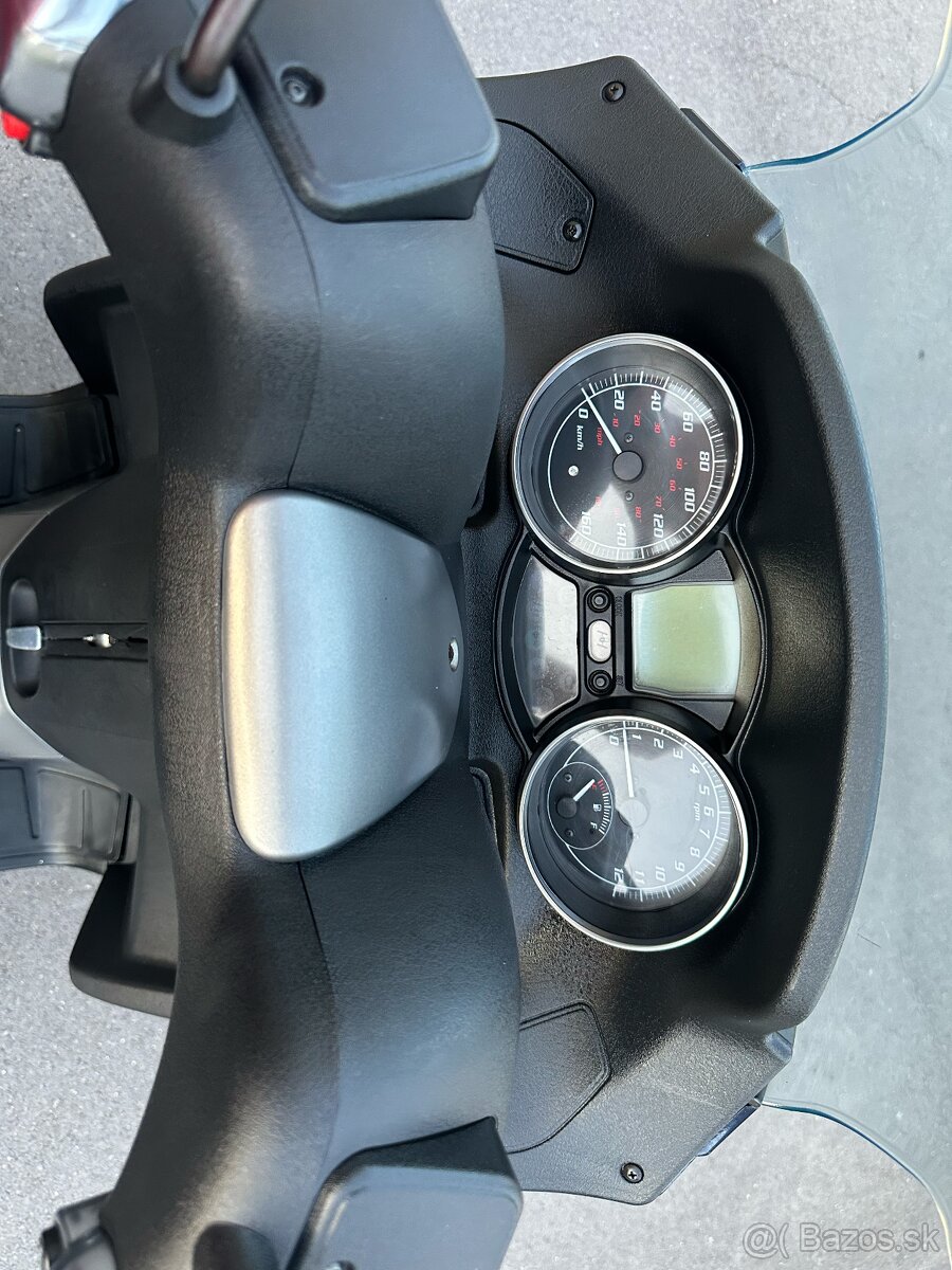 Piaggio 125 LT - 8