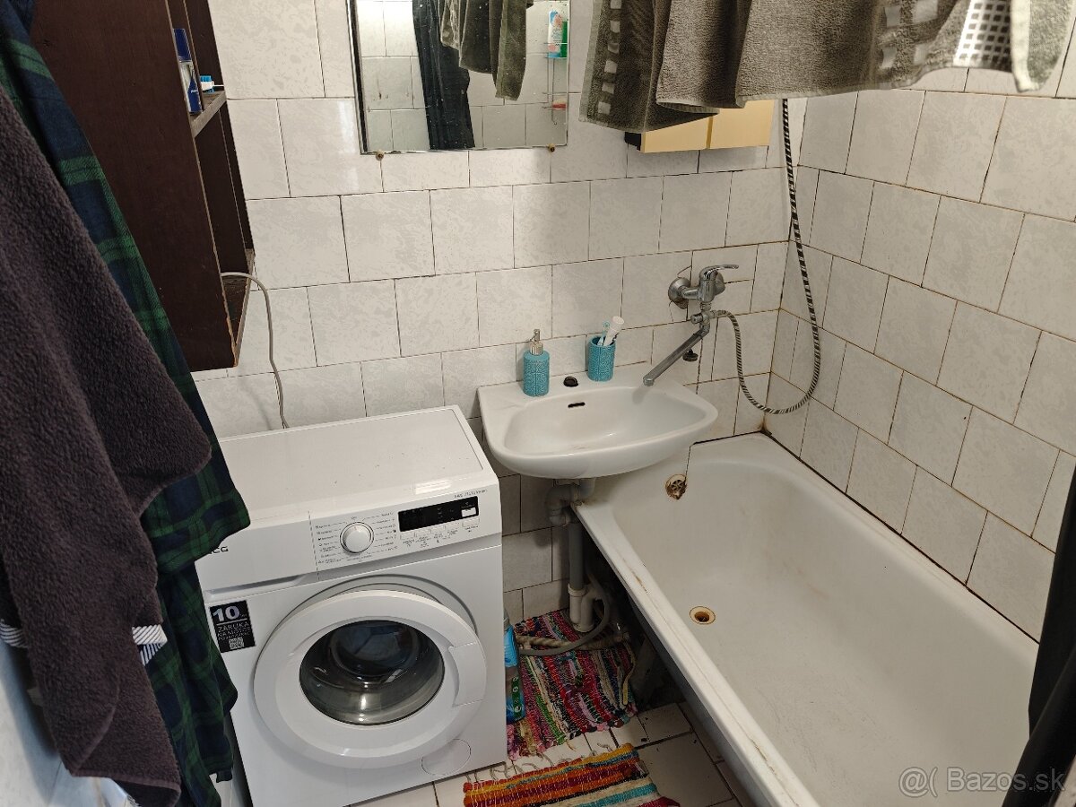 Predaj veľký 3 izbový byt s balkónom na Okružnej ulici - 8