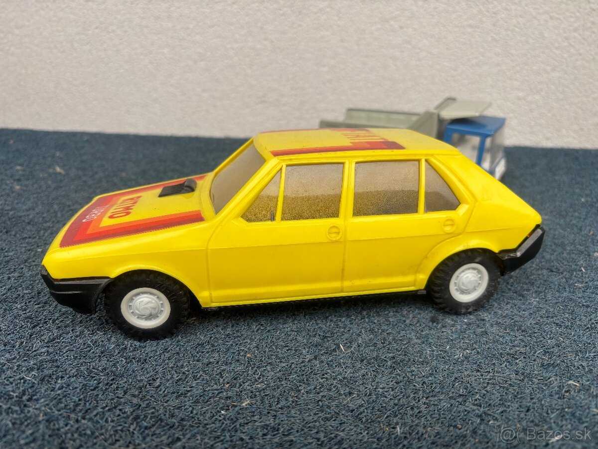 Staré autíčka - 8