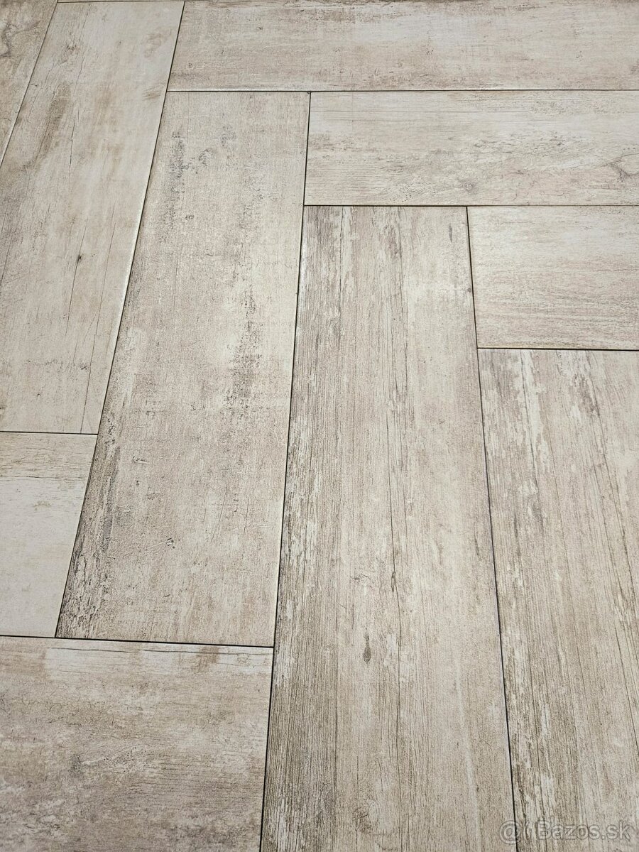 Gresová dlažba, vzor drevo - 8