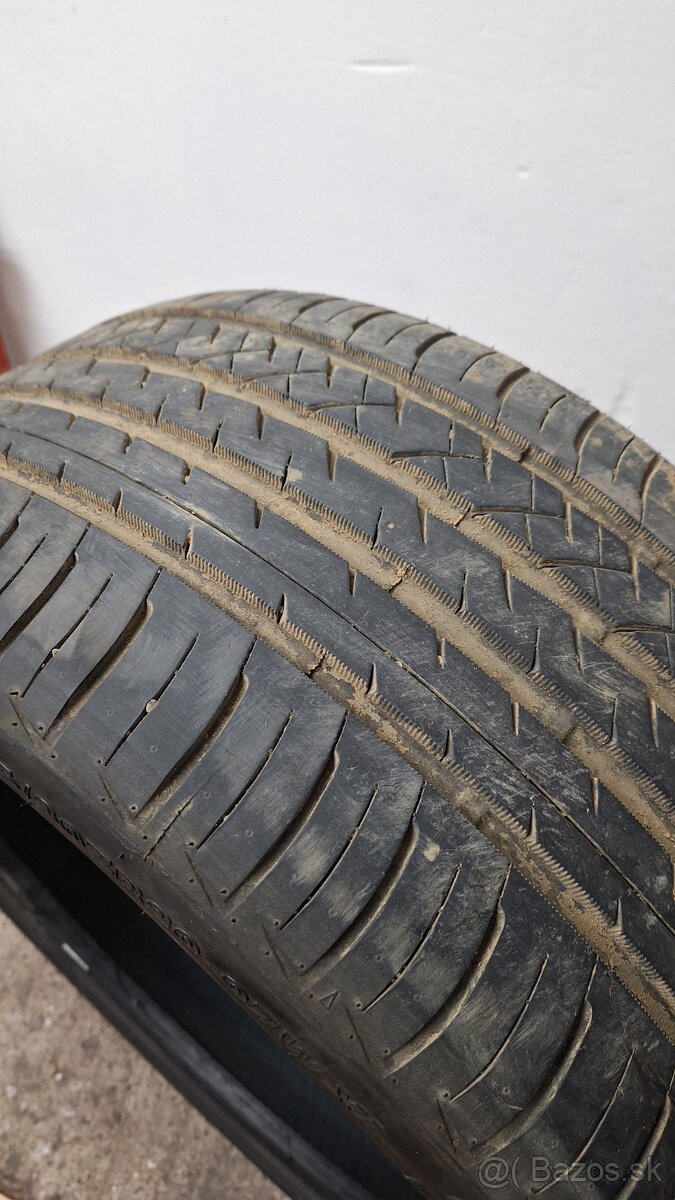 275/30 R20 - 8
