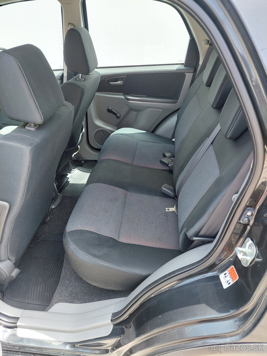 Suzuki sx4 - 8